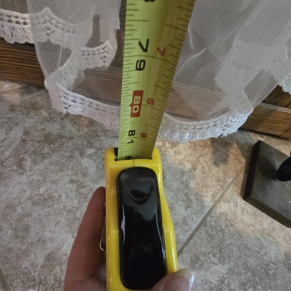 NWOT Elegant White Wedding Gown With Floral Lace Bodice Tulle Overlay Size 2 - Picture 6 of 13